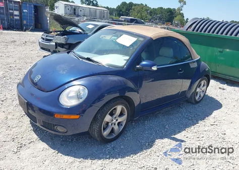 2006 Volkswagen New Beetle 2.5 z USA, uszkodzony, nr VIN 3VWSF31Y86M313894